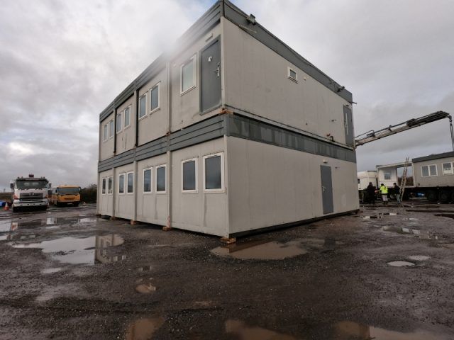 32ft x 40ft PORTABLE 8 BAY, TWO STOREY BUILDING – 4 ON 4