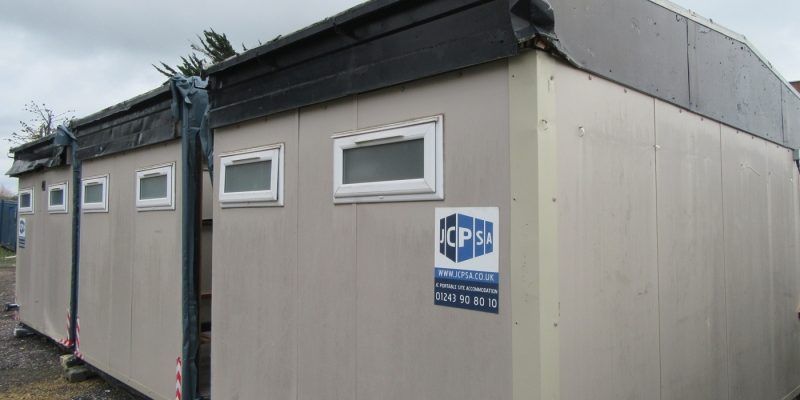 20ft x 30ft 3 BAY MODULAR TOILETS AND CHANGING ROOM – CAN BE CONVERTED TO OFFICE