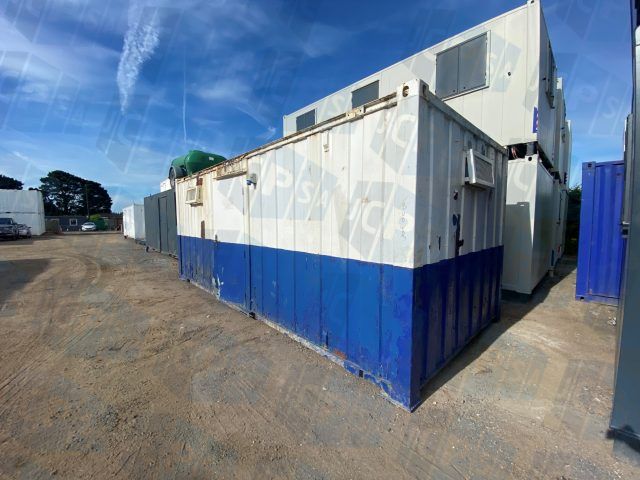 21ft x 9ft Anti-Vandal Portable Drying Changing Room (2205207)